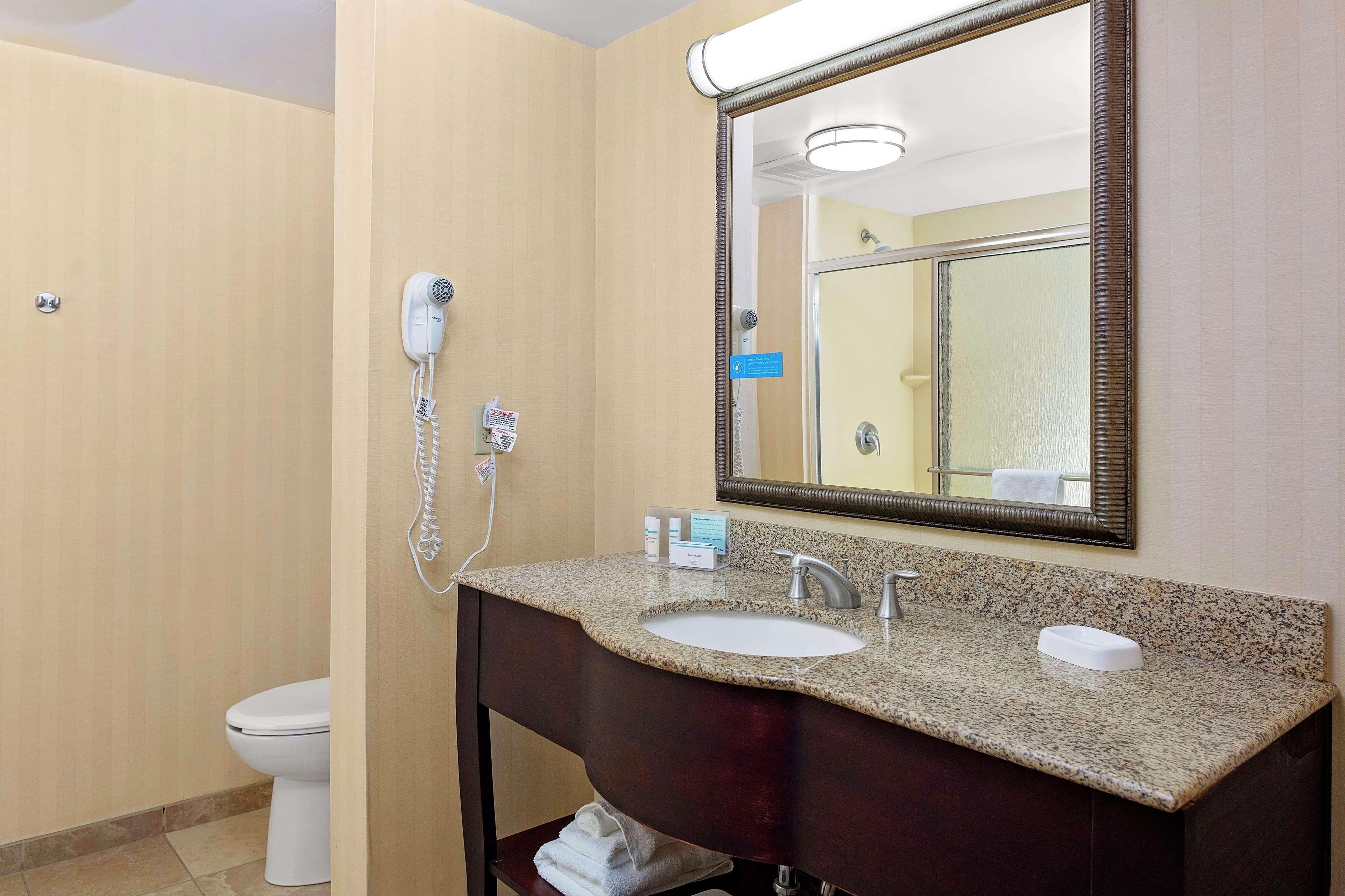 Hampton Inn Atlanta-Фейрберн Экстерьер фото