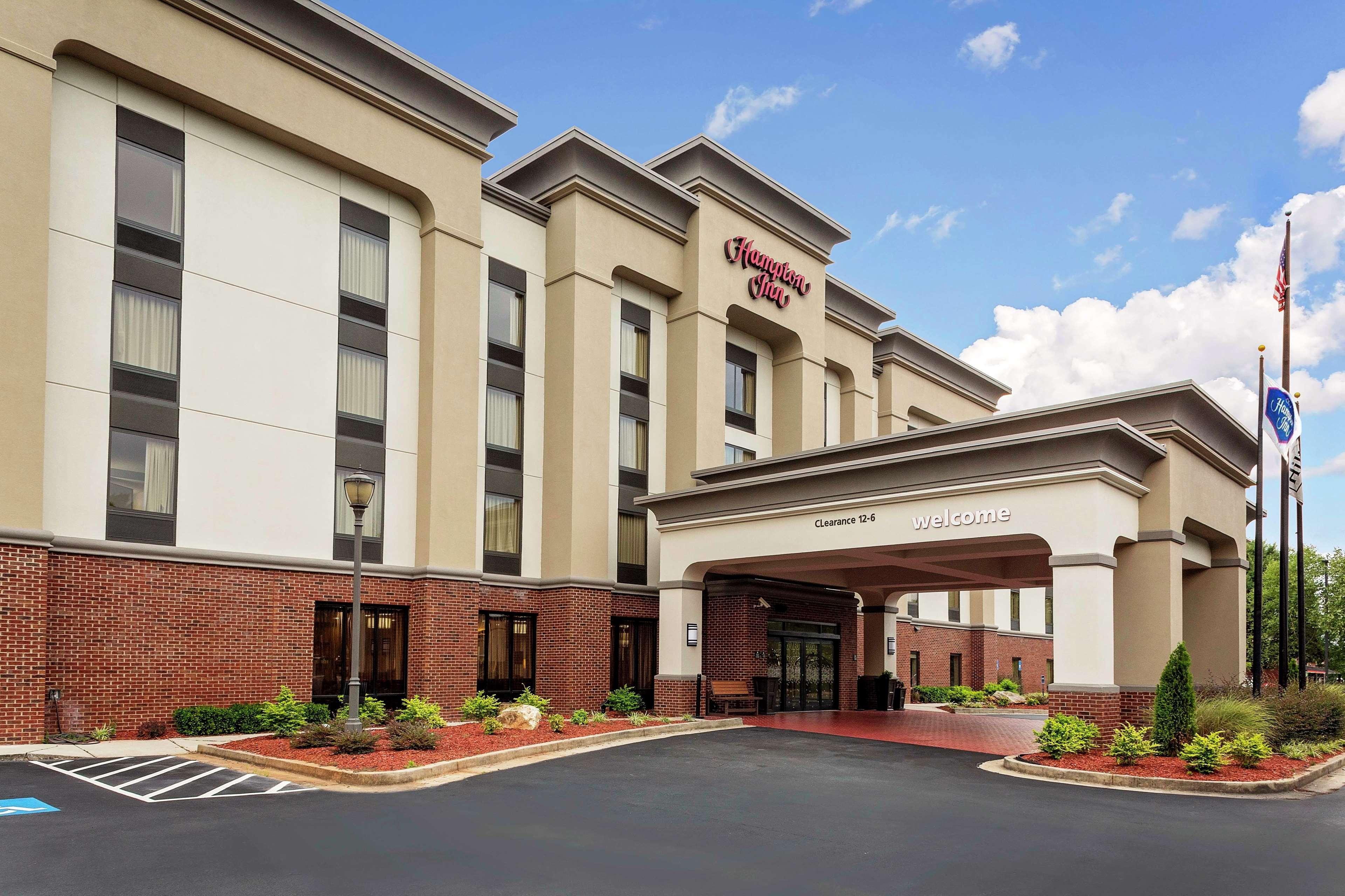 Hampton Inn Atlanta-Фейрберн Экстерьер фото