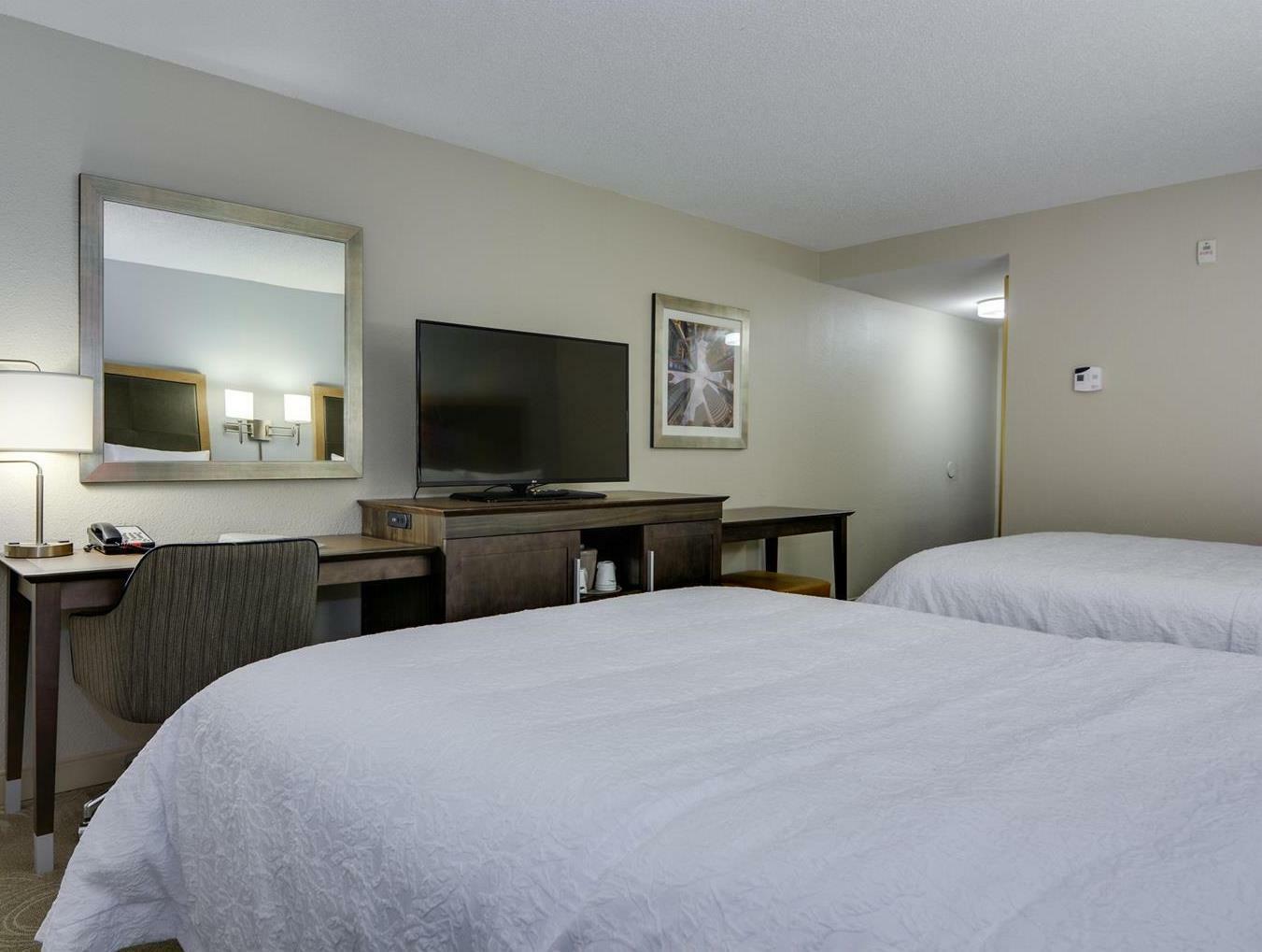 Hampton Inn Atlanta-Фейрберн Экстерьер фото