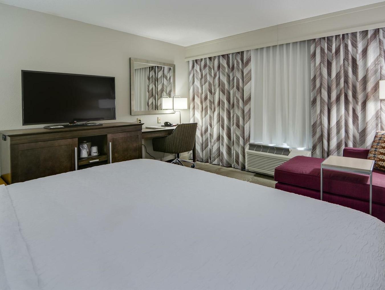 Hampton Inn Atlanta-Фейрберн Экстерьер фото